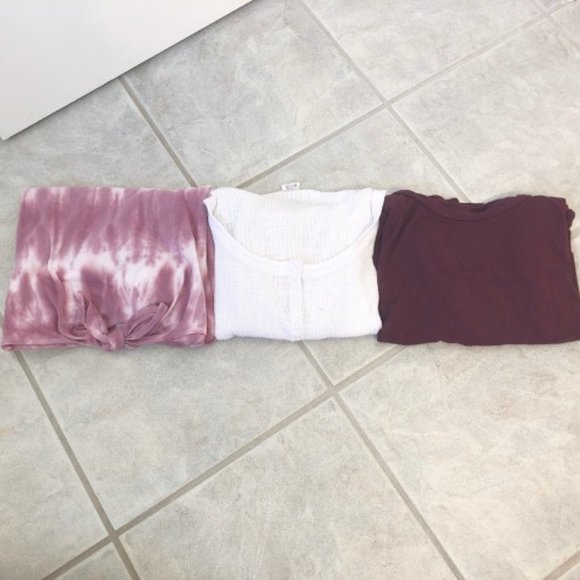 LIKE NEW 3 Random Clothes Bundle / Short Sleeve and Long Sleeve Bundle - Picture 2 of 5
